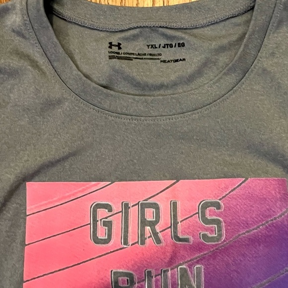 Under Armor Youth Sleeveless - Picture 3 of 6